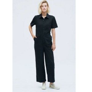 NWT Kotn  Shortsleeve Jumpsuit in Black, Size 6